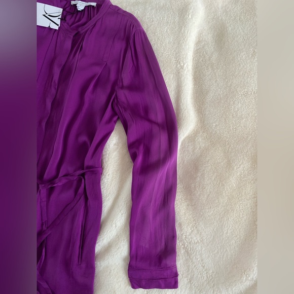 NWT Diane Von Furstenburg silk shirt dress in magenta | size 12 - Picture 3 of 8